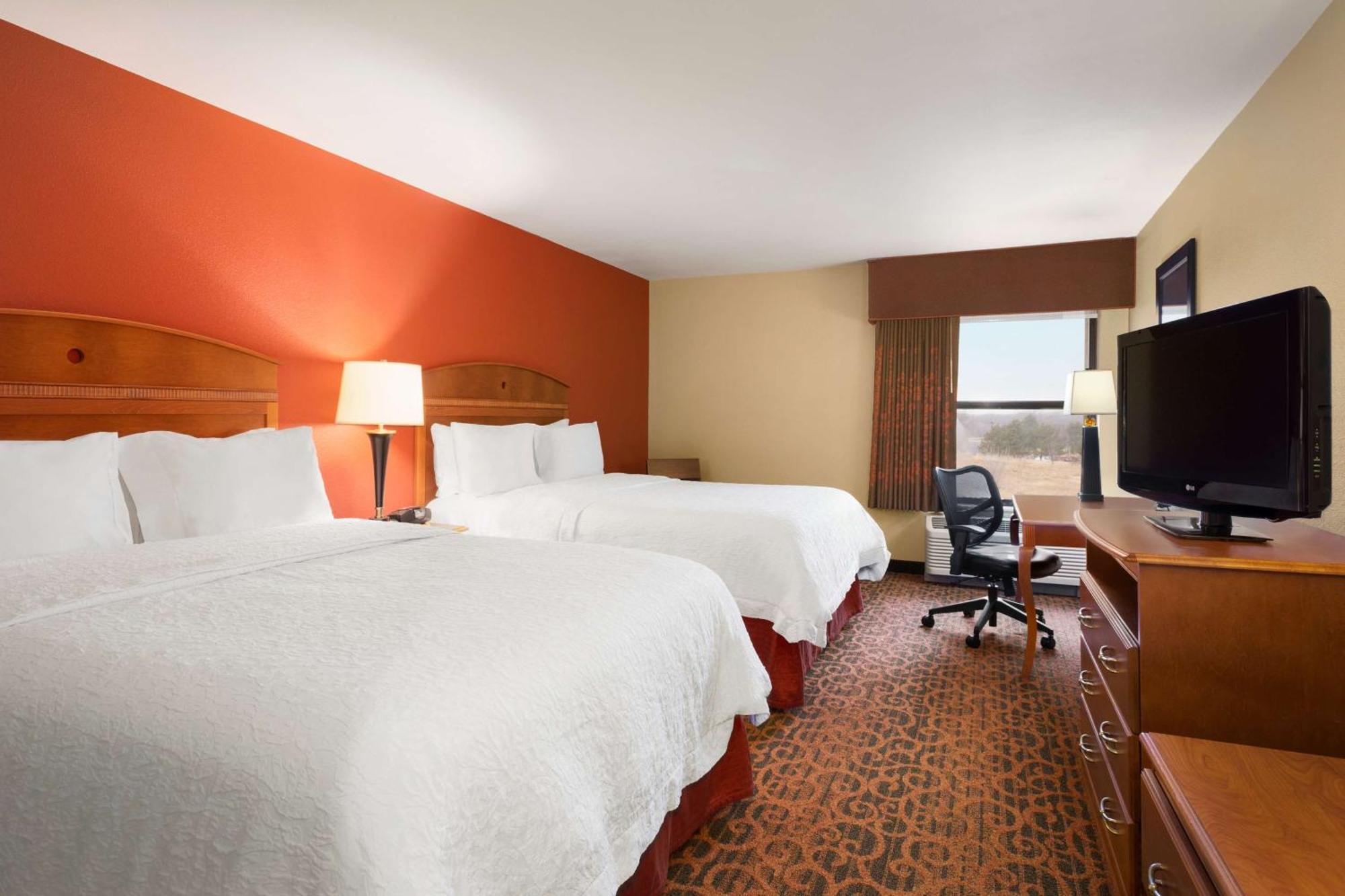 Hampton Inn Wichita-East Exteriör bild