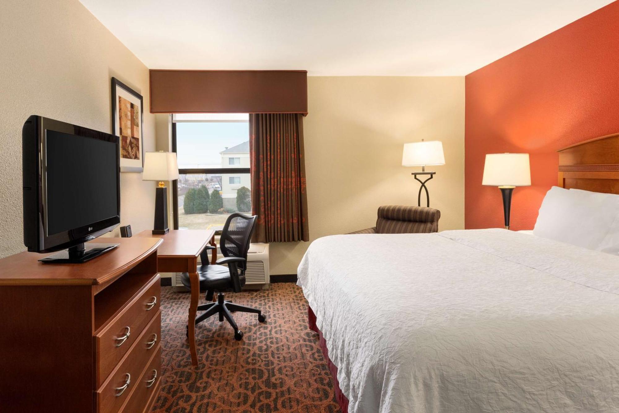 Hampton Inn Wichita-East Exteriör bild
